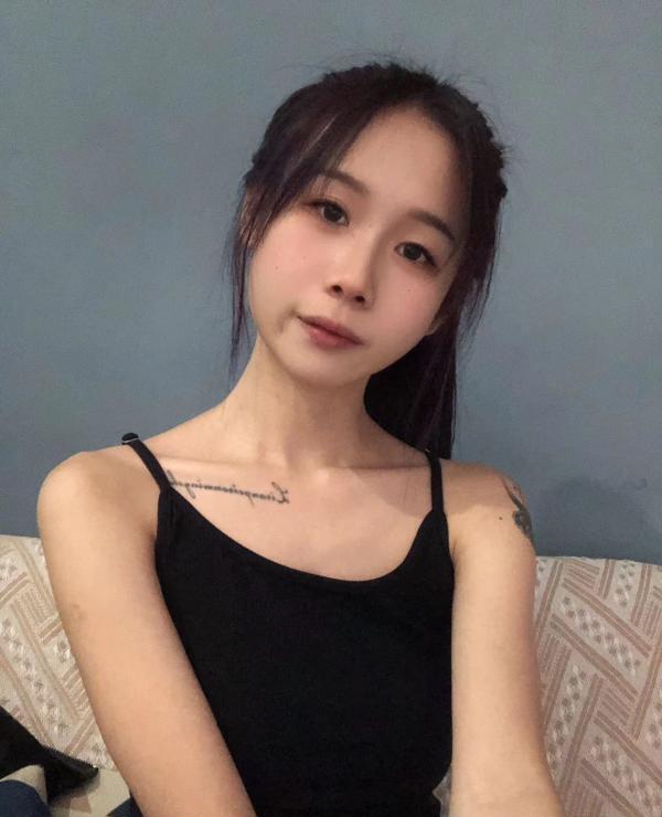 可爱甜美美少女