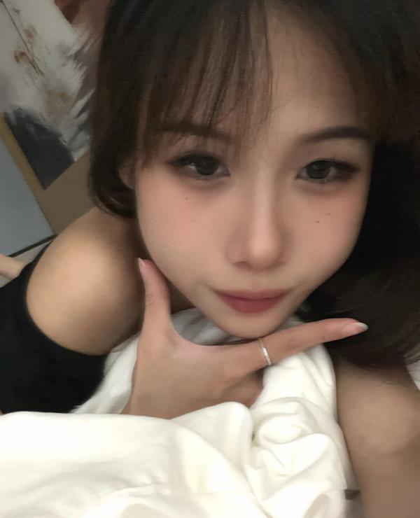 可爱甜美美少女