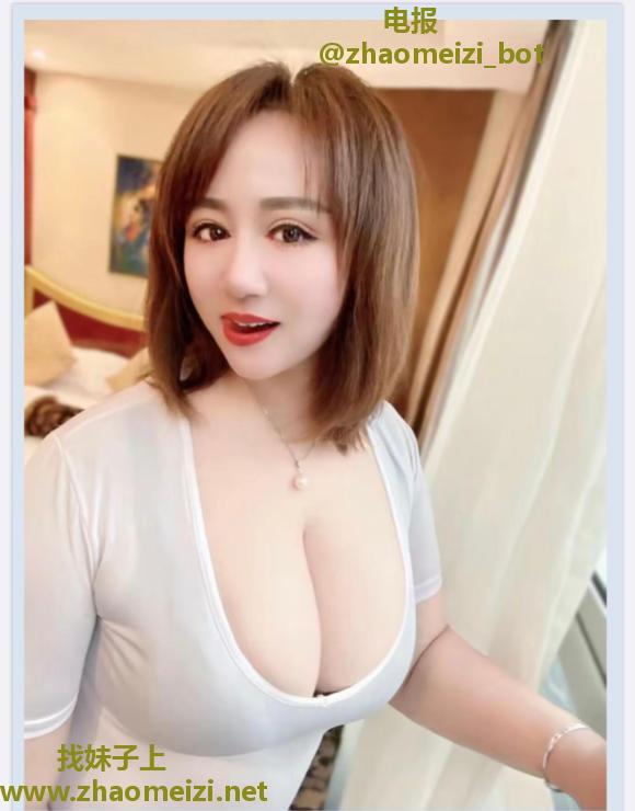 熟女双飞丰乳肥臀