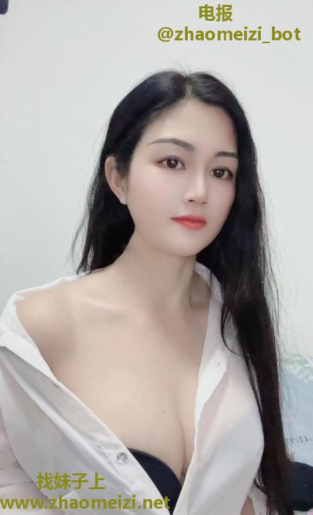 大胸少妇丫丫