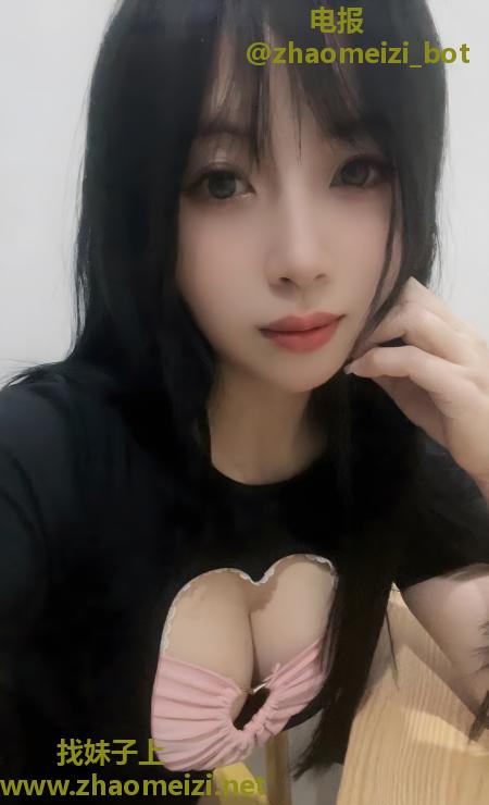 粉嫩小甜妹莉莉