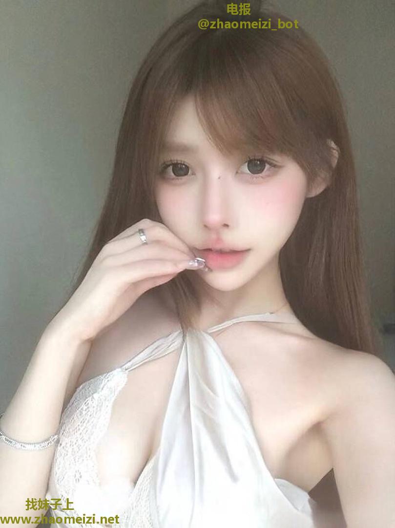 妹子活好小穴挺会夹人的