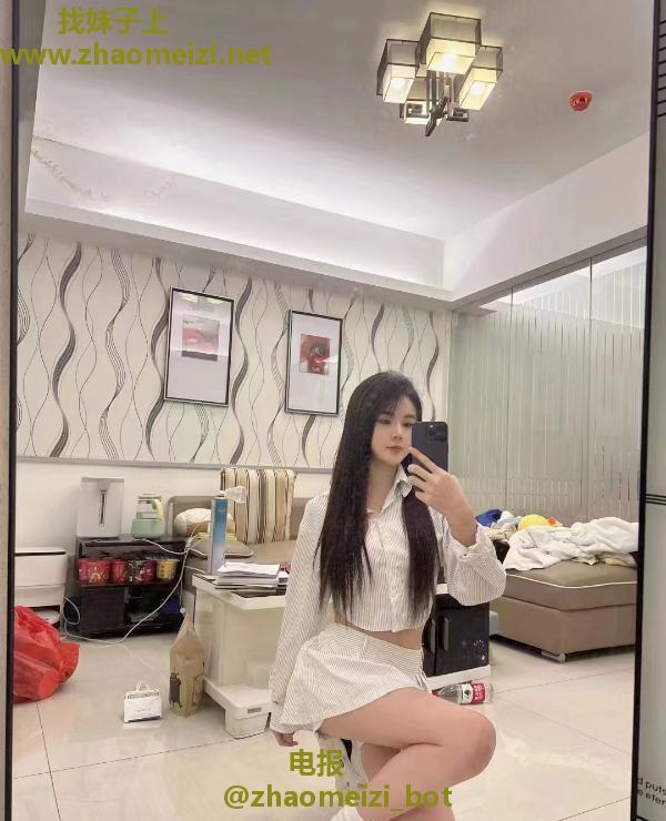 美腿小表妹吖吖