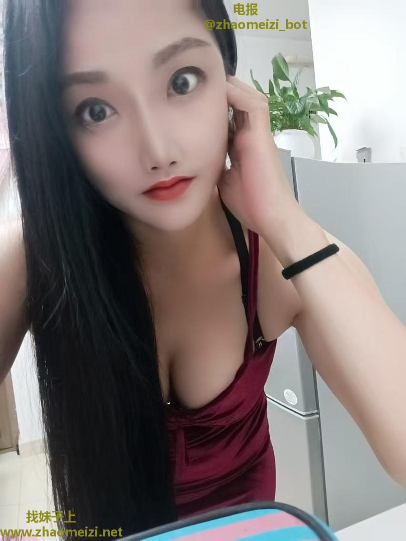 可玩道具口爆的情趣女