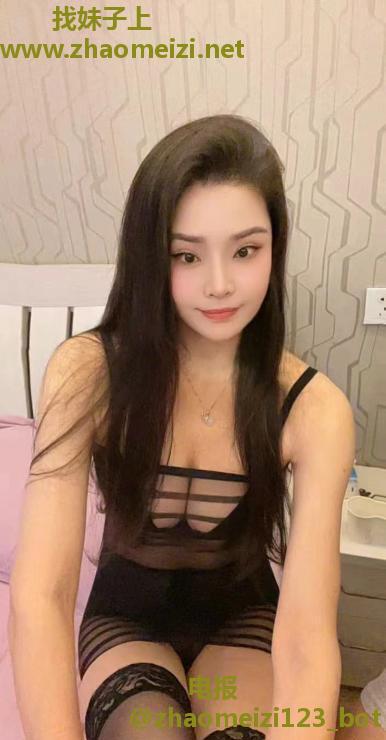 竹山路美少妇