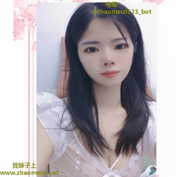 半套大奶美女