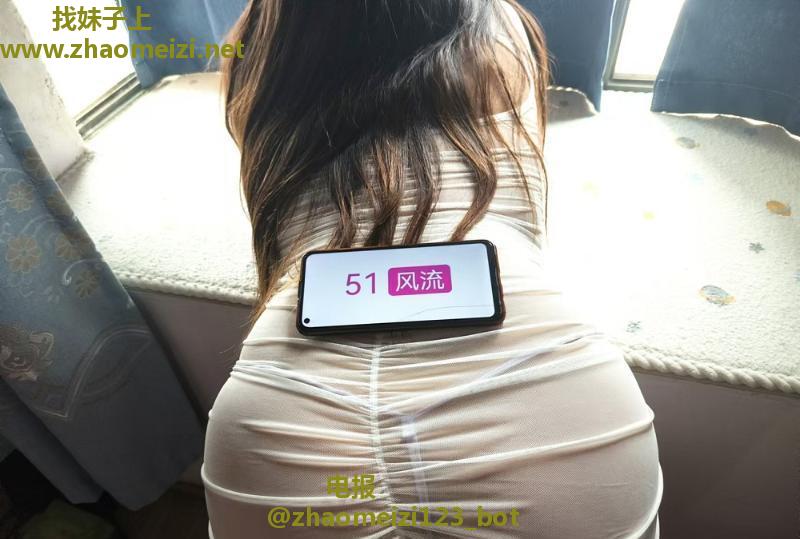 宝山巨乳肥臀骚少妇