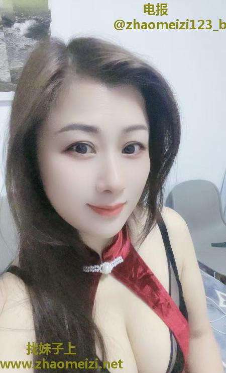 性价比大奶熟女