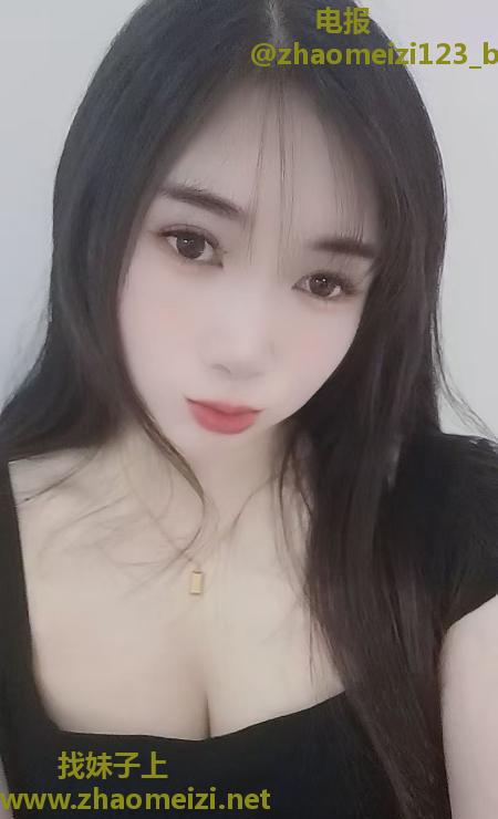 大奶依依少妇