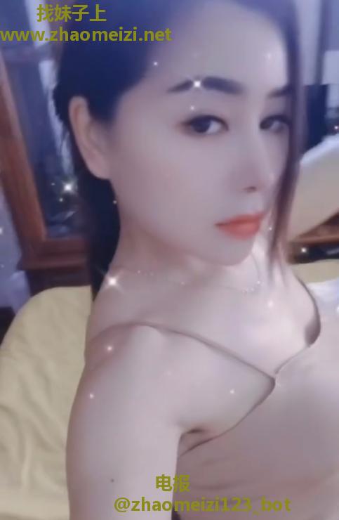 曹杨佳佳