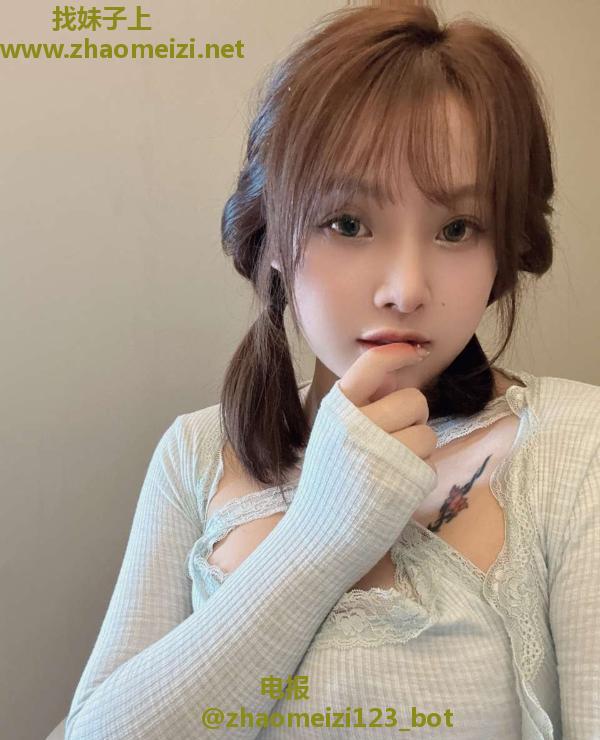 静安大胸妹子