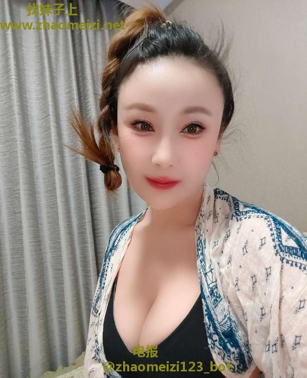 昆山美乳性感美人