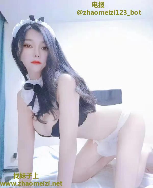 黑丝骚逼妹妹