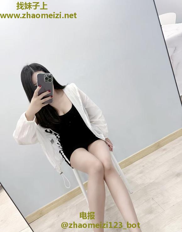 170美腿D波妹小鱼