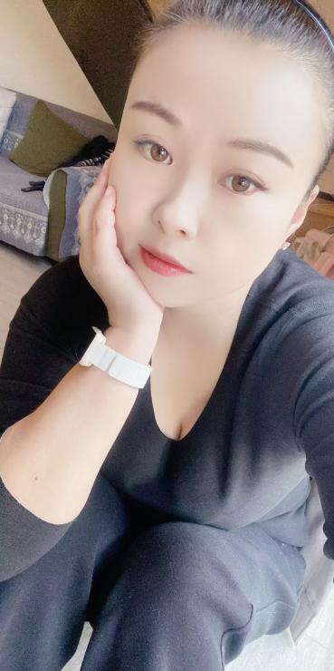 城阳静静小师妹