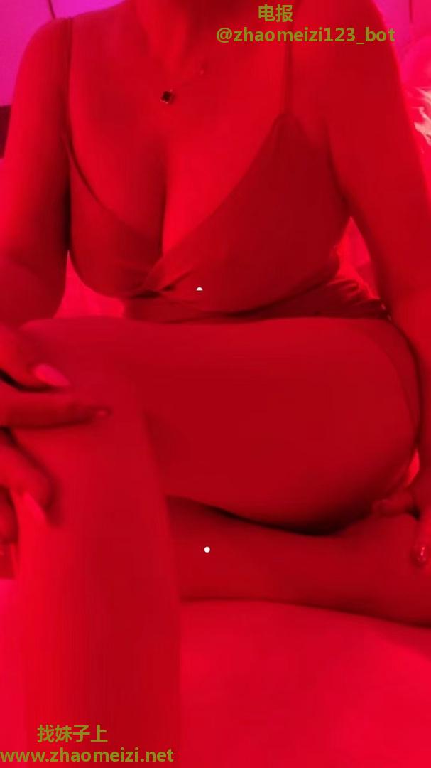 巨乳服务系