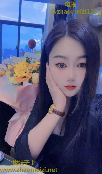 老业务员小姐姐