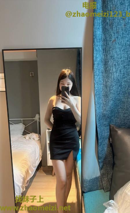 温柔皮肤白颜值妹子