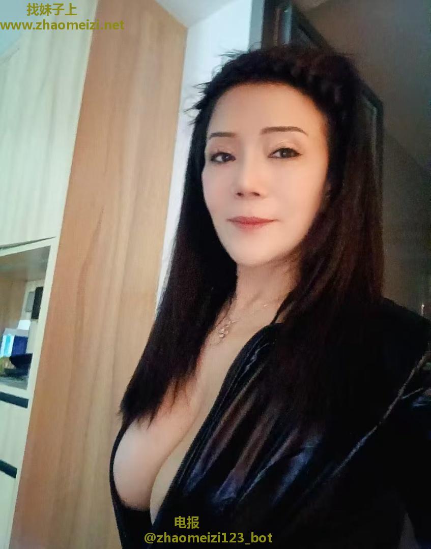 罗湖巨乳风骚少妇