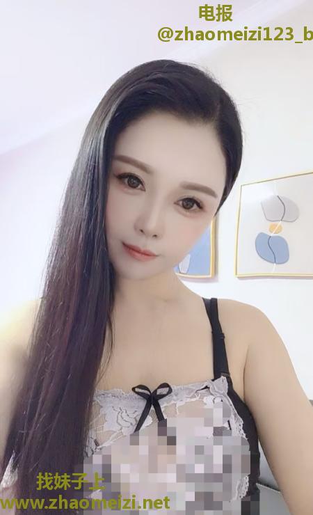 肥臀服务少妇