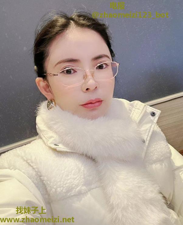 海珠双飞姐妹花