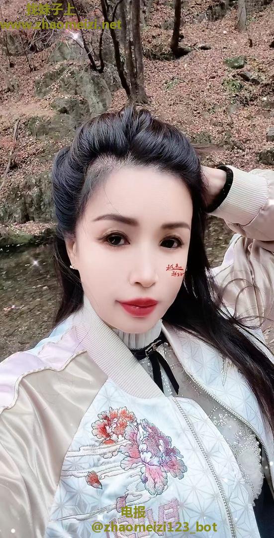 极品兼职制服小浪货