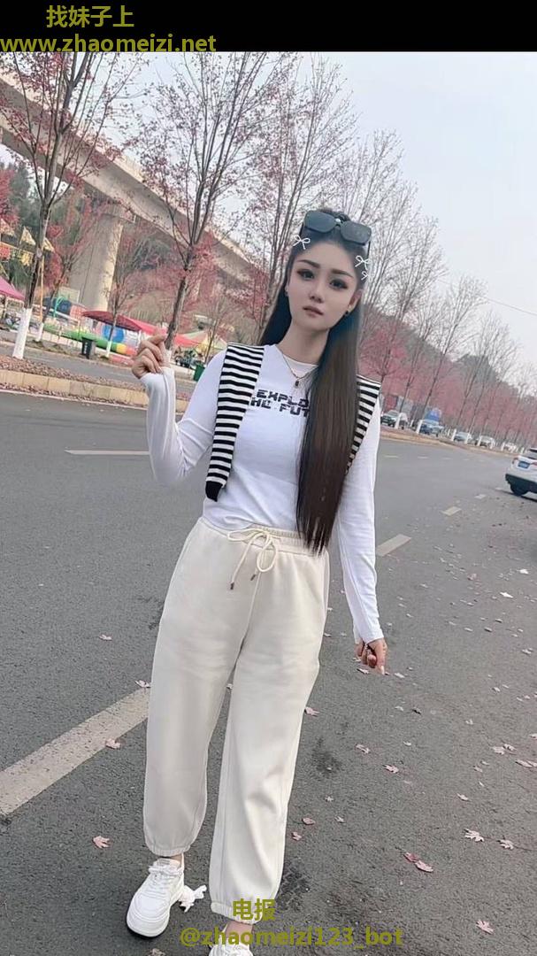 兼职老师小兰兰