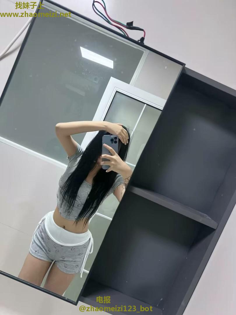 小妹妹呆呆