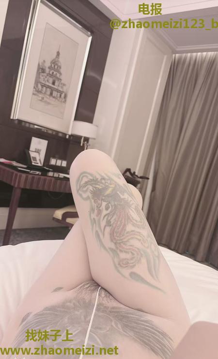 硚口美胸妙妙