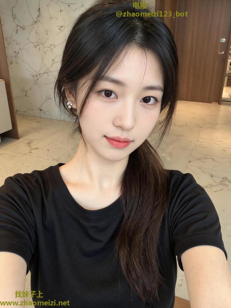 邻家女神丰乳肥臀
