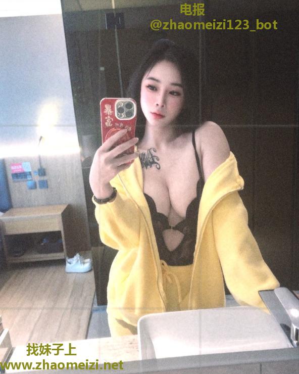 惠城长腿蜜桃臀靓妹