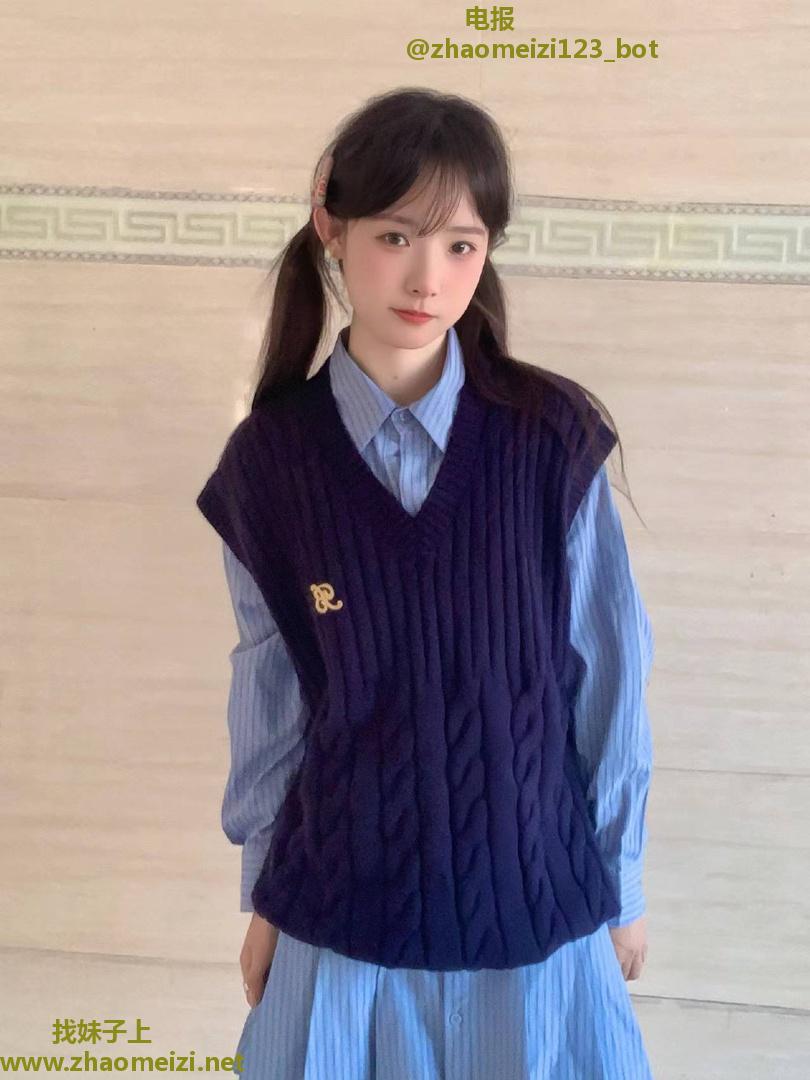 清纯性感反差萌妹