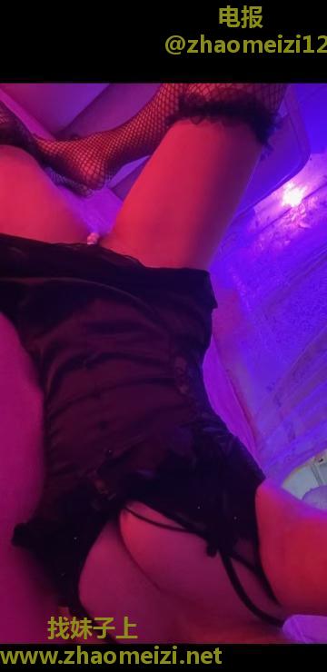 性感D奶颜值小姐姐