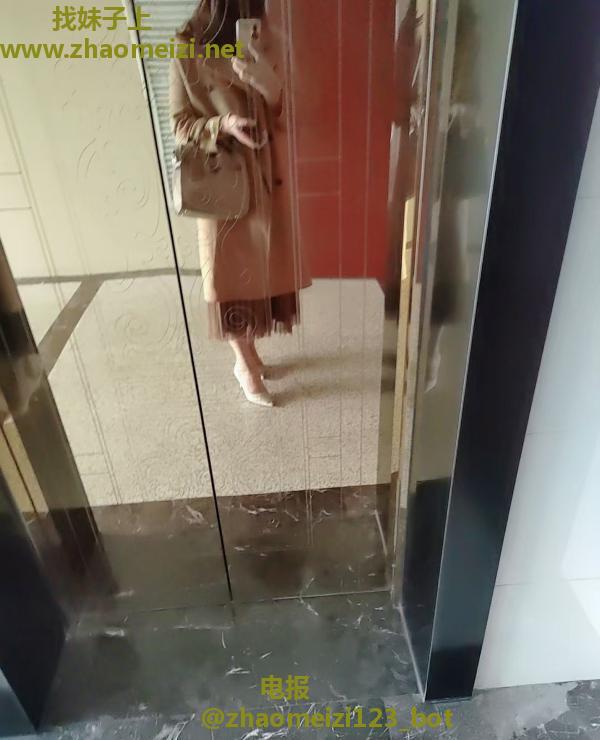 一股子良家味的少妇