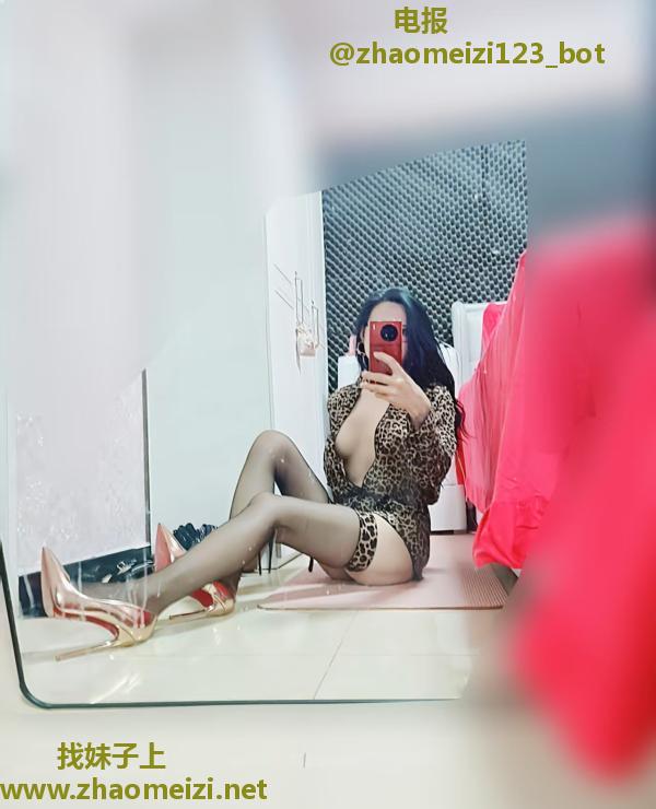 口活一绝气质熟女水水