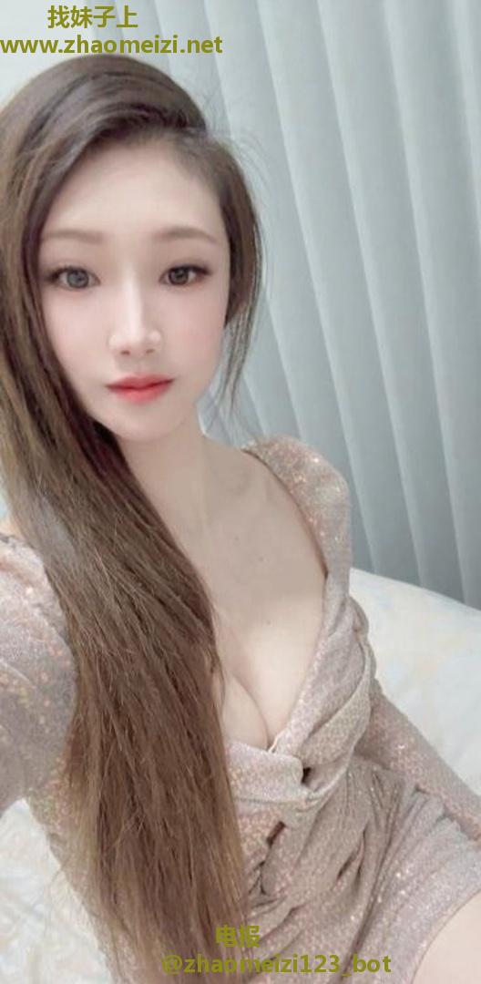 虹口长腿白嫩妹纸