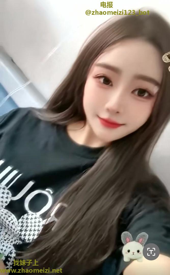 大连天然美乳小姐姐