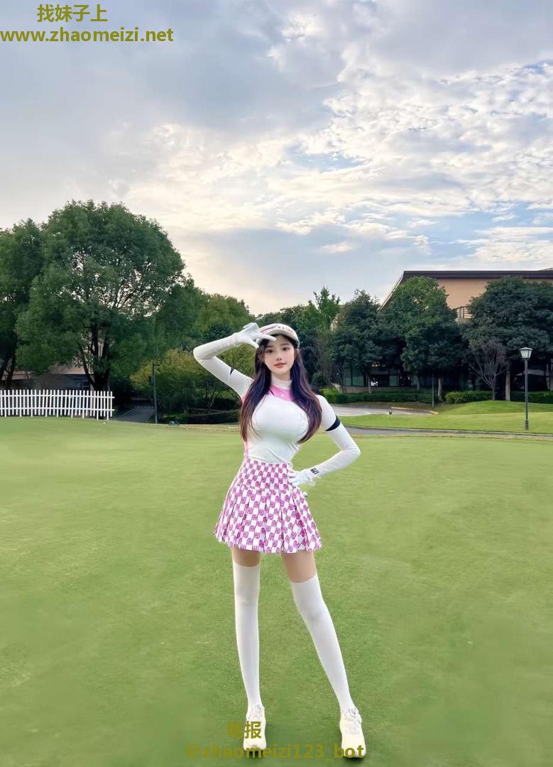 服务系女孩颜值高