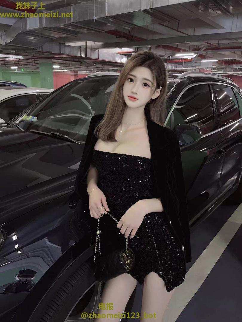 资源骚妹妹操的过瘾