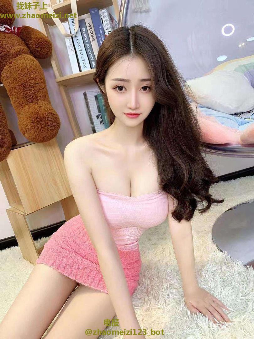 水嫩多汁阳光型学妹