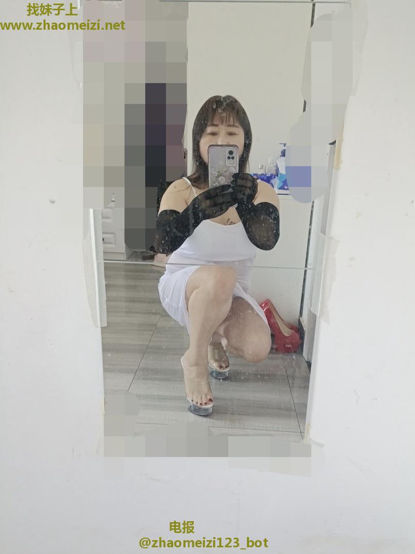 闵行道具喷水三通熟女