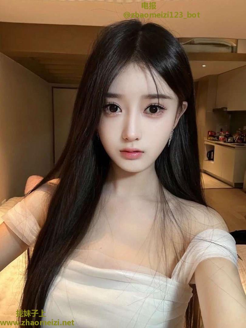 妹子口到喉咙深处还会打转