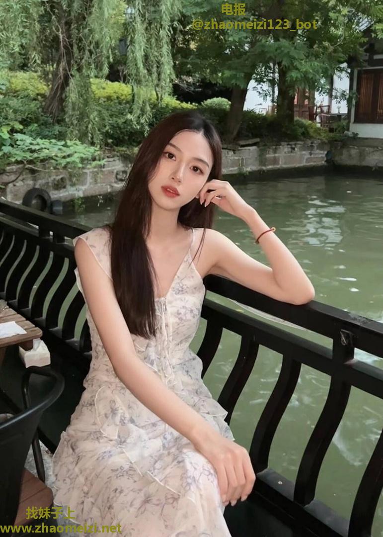 学生妹妹又嗲又骚，紧致