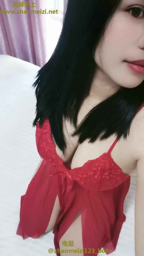 丰满大胸型妹妹