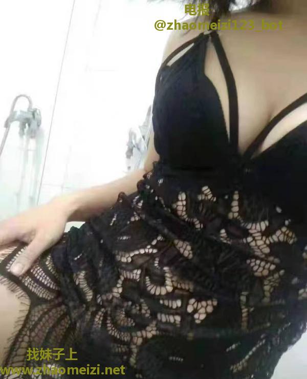 大奶肥臀活好小姐姐