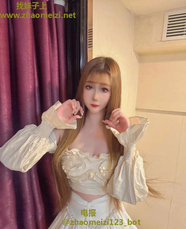 酥胸美腿甜妹纸