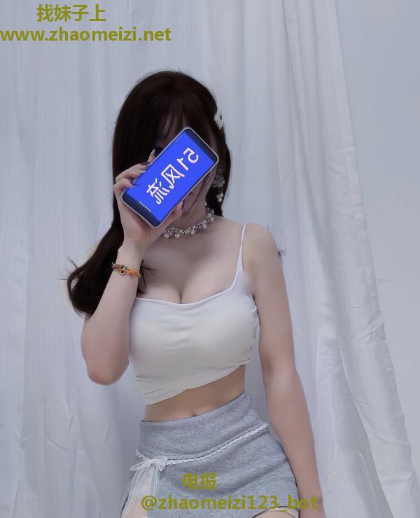 闵行嫩妹好身材