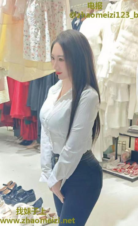 昆山肉感四川少妇雨轩