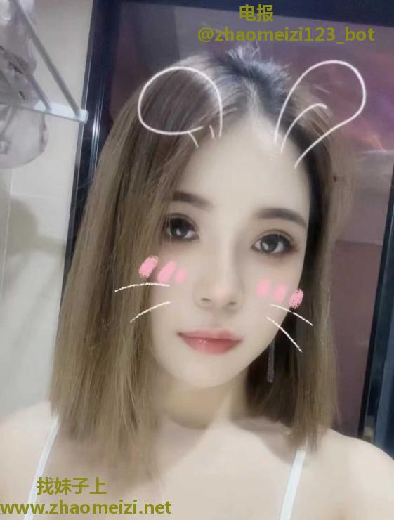 湖塘气质少妇