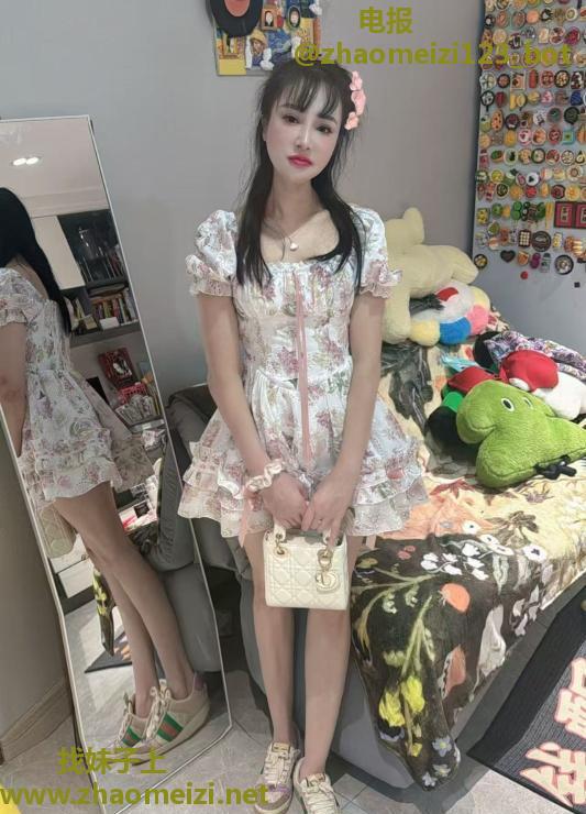 邻家好态度小少妇